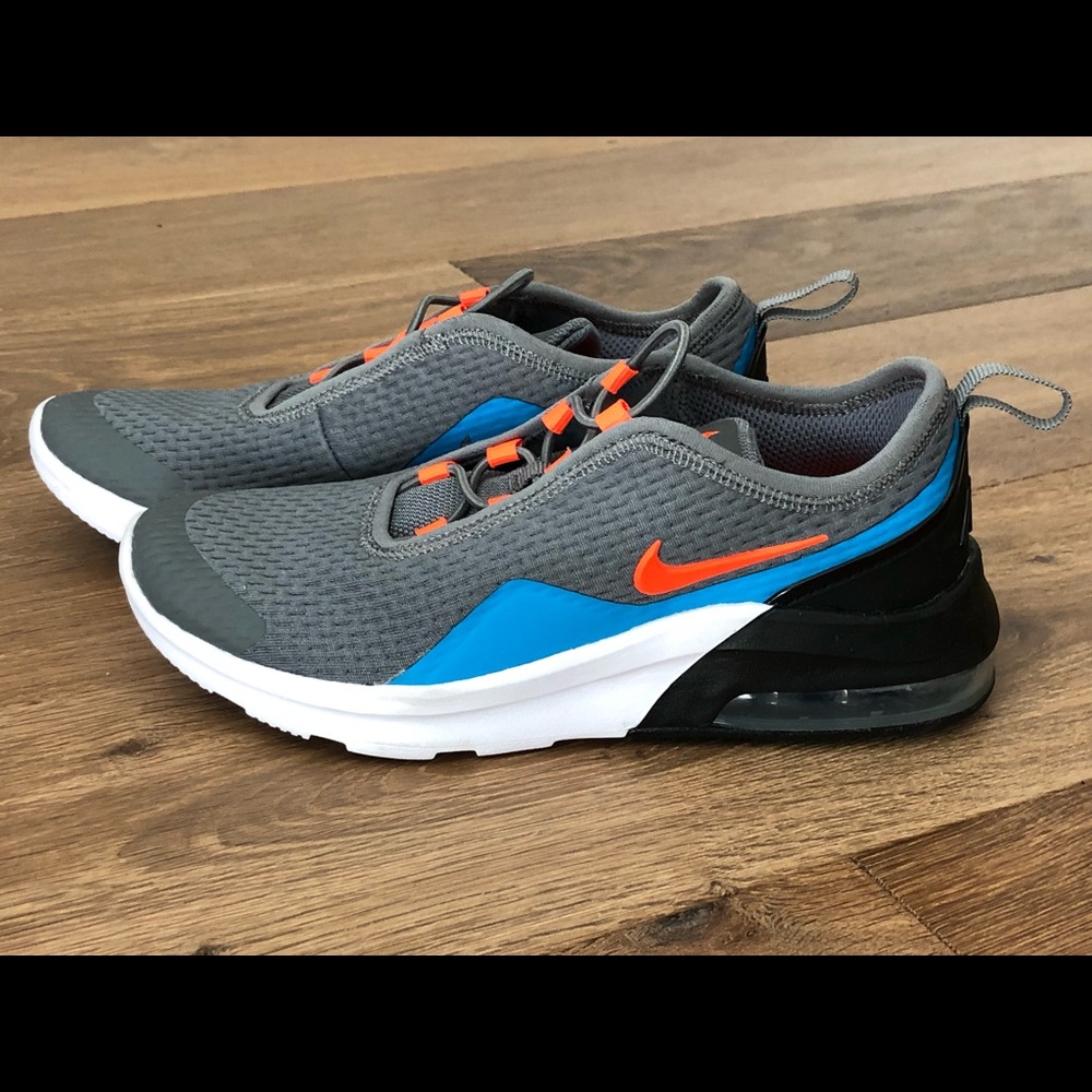 Brand new Nike Air sneakers, 2Y